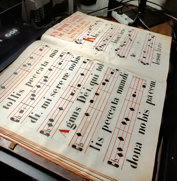 Digitalización de fondo musical en IMF